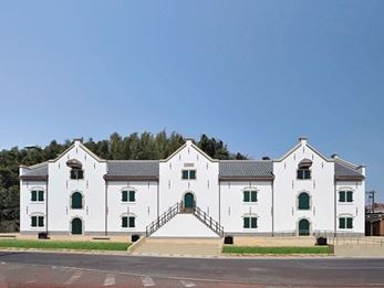 平戸オランダ商館（1639年築造倉庫）｜魅力あふれる平戸の観光情報 