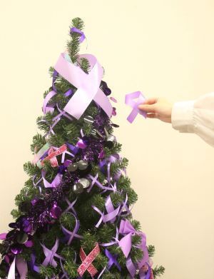 パープルリボンツリー